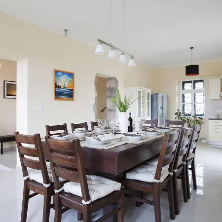 Attractive With Private Swimming Pool Volleyball And Fenced Garden Diminici