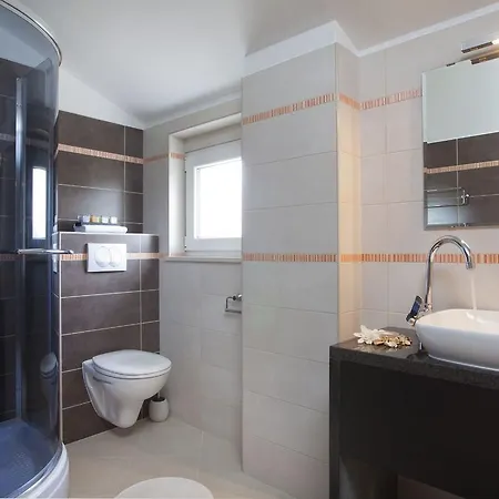 Villa Attractive With Private Swimming Pool Volleyball And Fenced Garden Diminići